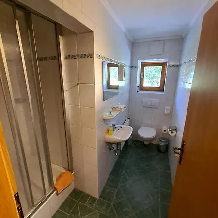 Hotel Gaestehaus Baltram 3*